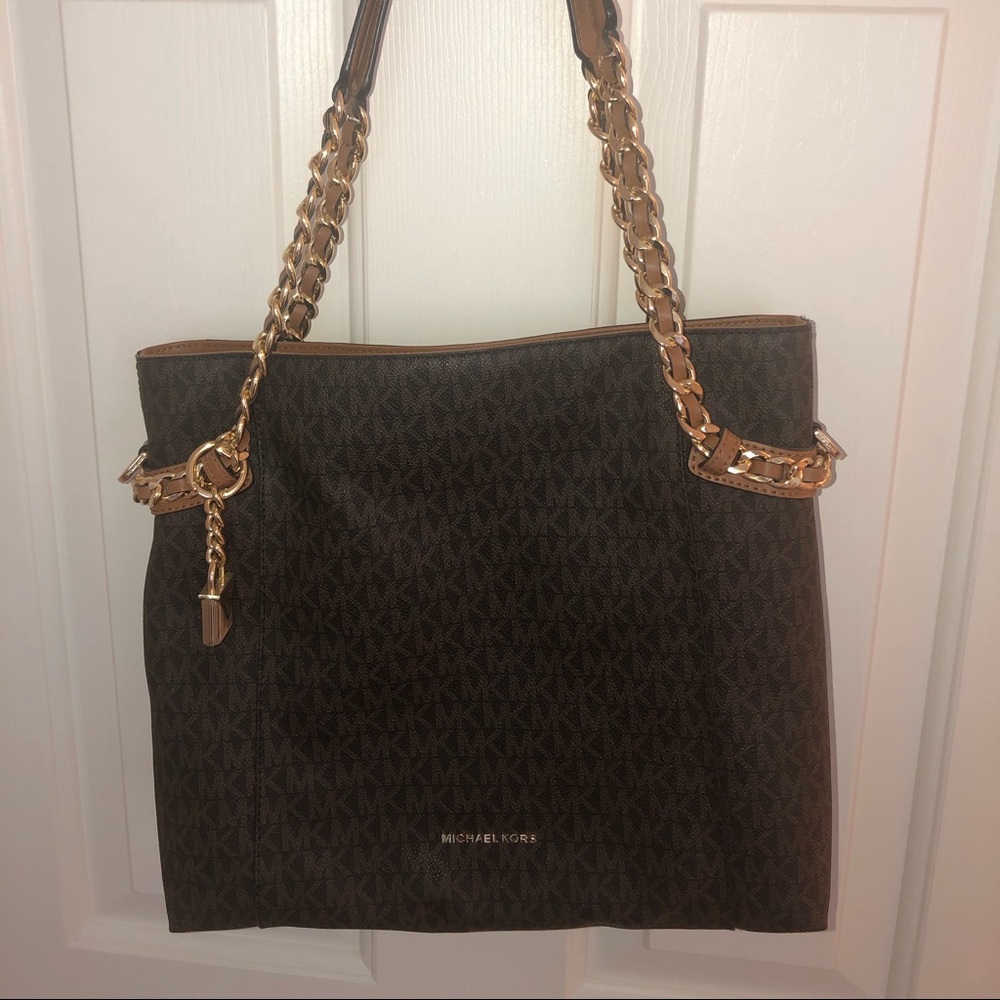 Michael Kors Remy Shoulder Tote